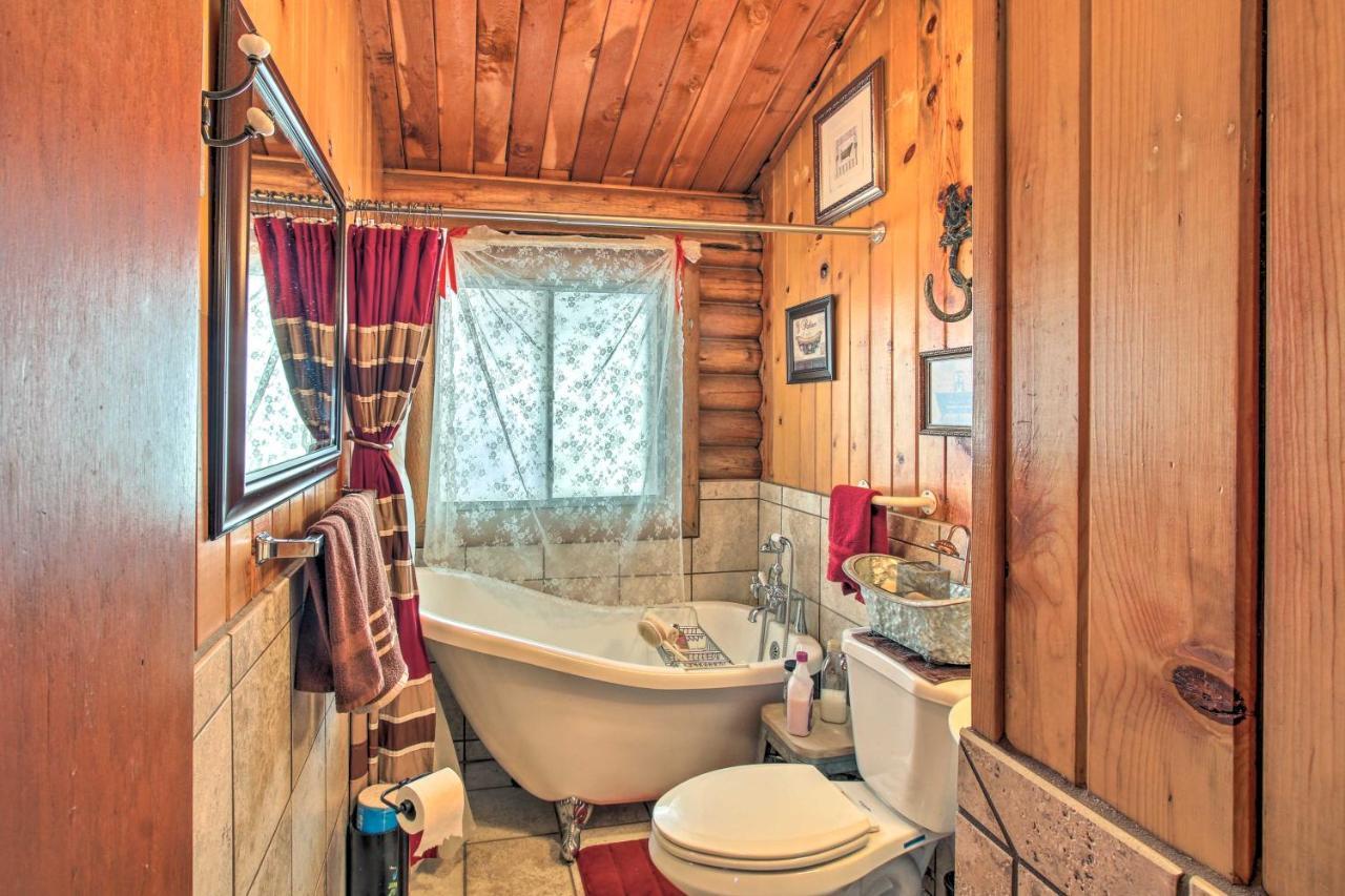 Walk To Lava Hot Springs Pools From Cozy Cabin! Exterior photo